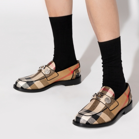 NEW BURBERRY BROADBROOK LOAFERS WITH STUDS - Picture 2 of 16